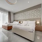 Fully Equipped 2br With Pool & Gym Access By 360 Estates Lägenhet *