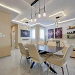 Fully Equipped 2br With Pool & Gym Access By 360 Estates Lägenhet *