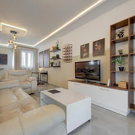 Fully Equipped 2br With Pool & Gym Access By 360 Estates * St. Paul's Bay