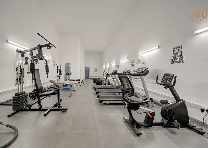 Fully Equipped 2br With Pool & Gym Access By 360 Estates St. Paul's Bay