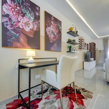 Апартаменты Fully Equipped 2br With Pool & Gym Access By 360 Estates