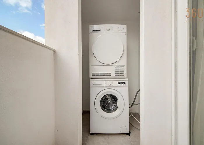 Fully Equipped 2br With Pool & Gym Access By 360 Estates St. Paul's Bay