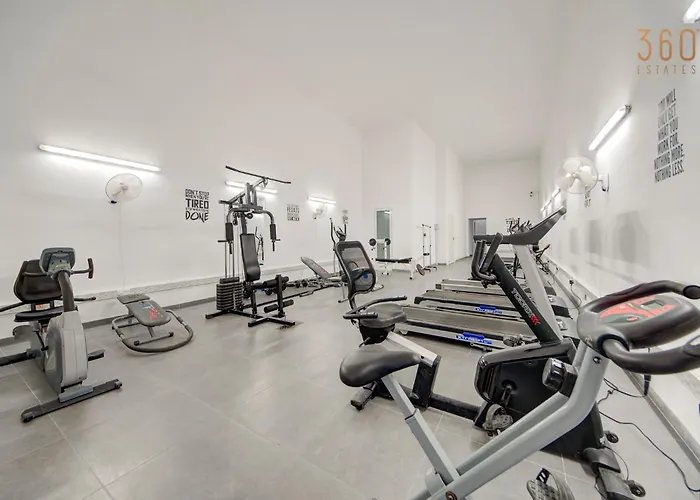 Fully Equipped 2br With Pool & Gym Access By 360 Estates Appartement St. Paul's Bay