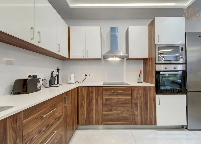 Fully Equipped 2br With Pool & Gym Access By 360 Estates St. Paul's Bay