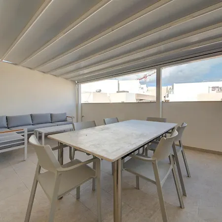 Fully Equipped 2br With Pool & Gym Access By 360 Estates Apartment